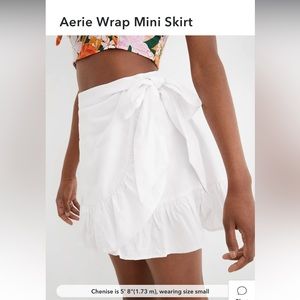Aerie mini wrap skirt in white. Size XS